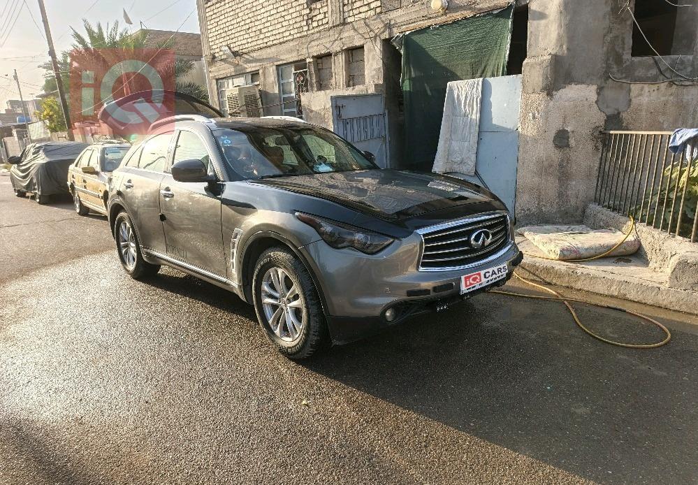 إنفينيتي FX